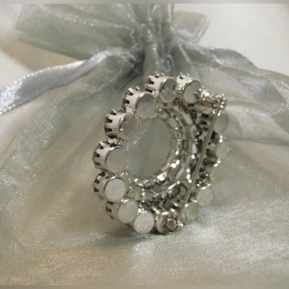 Vintage 3 Tier Rhinestone Circle Brooch Scarf Pin - Picture 5 of 6